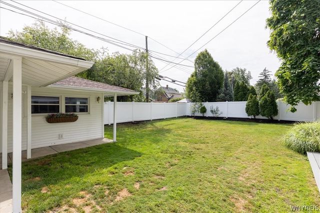 420 Brantwood Road, Amherst, NY 14226