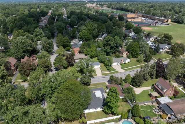 420 Brantwood Road, Amherst, NY 14226