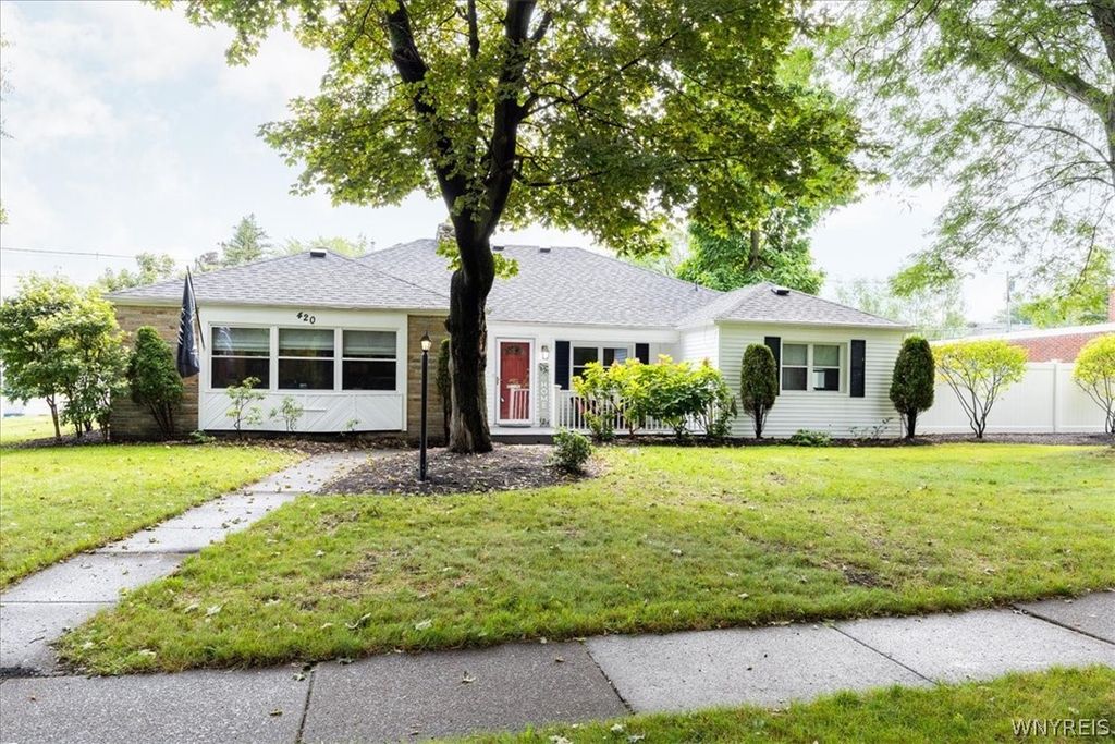 420 Brantwood Road, Amherst, NY 14226