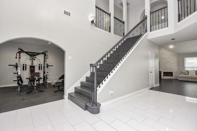 2110 Five Iron Drive, Houston, TX 77089