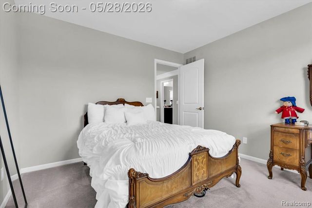 2904 Secret Way, Commerce Twp, MI 48390