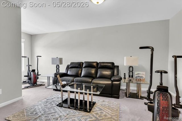 2904 Secret Way, Commerce Twp, MI 48390