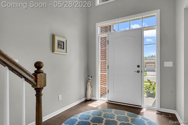 2904 Secret Way, Commerce Twp, MI 48390