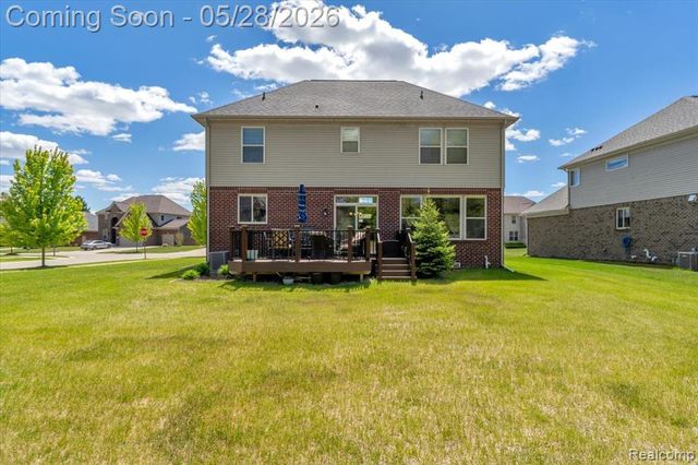 2904 Secret Way, Commerce Twp, MI 48390