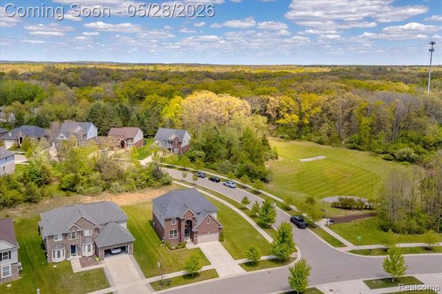 2904 Secret Way, Commerce Twp, MI 48390