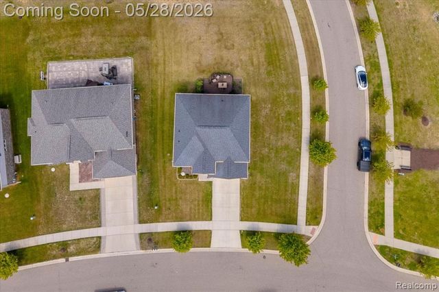 2904 Secret Way, Commerce Twp, MI 48390