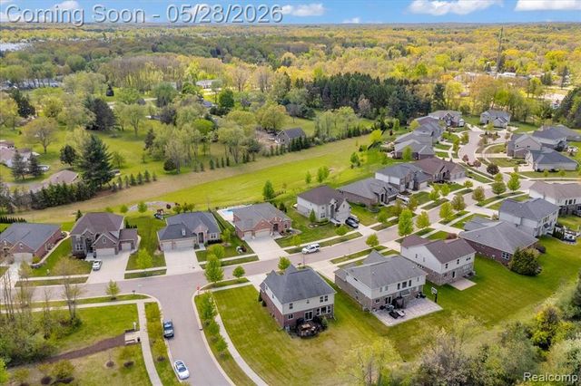 2904 Secret Way, Commerce Twp, MI 48390