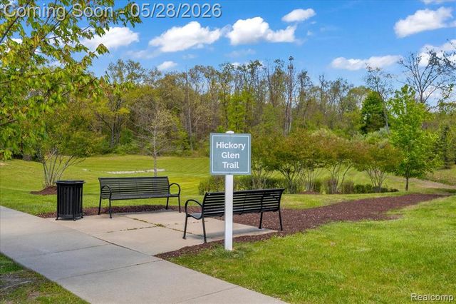 2904 Secret Way, Commerce Twp, MI 48390