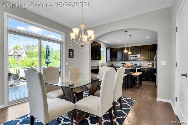 2904 Secret Way, Commerce Twp, MI 48390