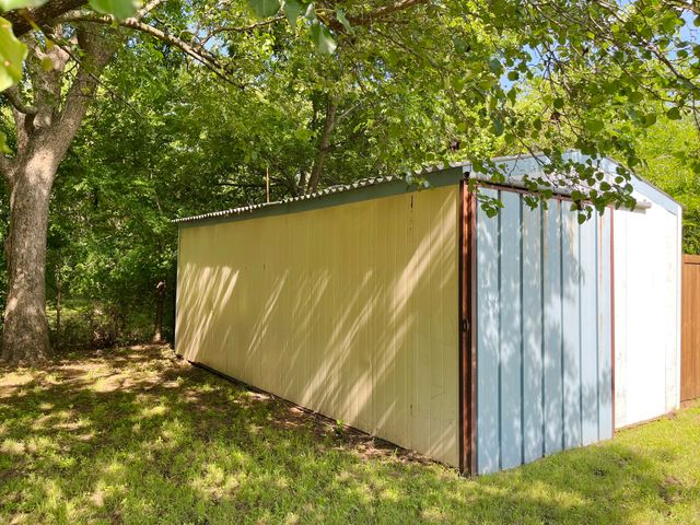 1111 S Taylor Street, Gainesville, TX 76240