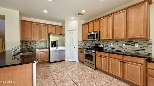1095 E ROJO Way, Gilbert, AZ 85297