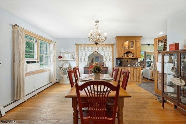 4 Northbrae Dr, Rockaway Twp., NJ 07005