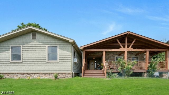 4 Northbrae Dr, Rockaway Twp., NJ 07005