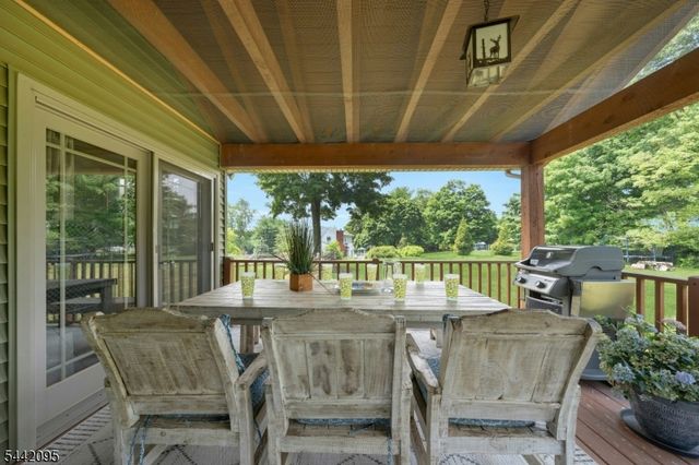 4 Northbrae Dr, Rockaway Twp., NJ 07005