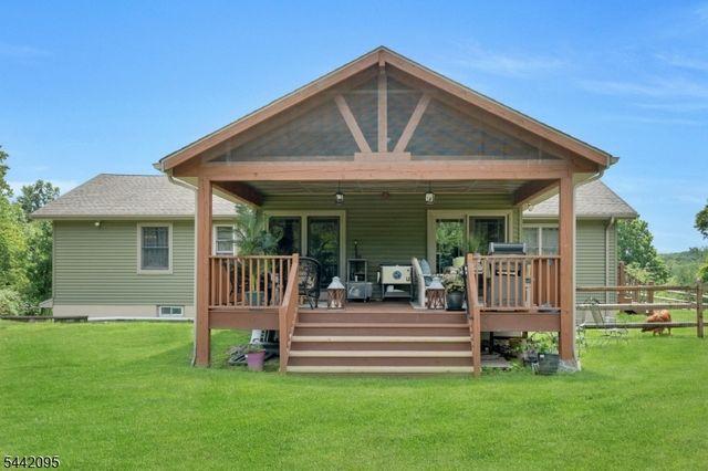 4 Northbrae Dr, Rockaway Twp., NJ 07005