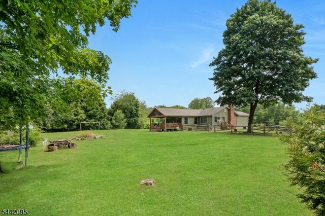 4 Northbrae Dr, Rockaway Twp., NJ 07005
