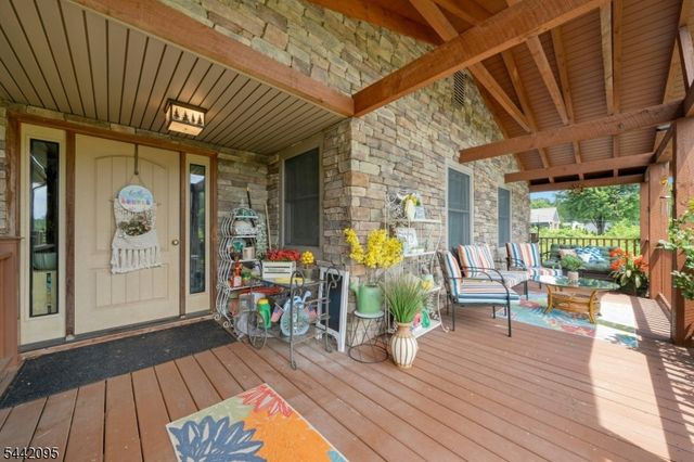 4 Northbrae Dr, Rockaway Twp., NJ 07005