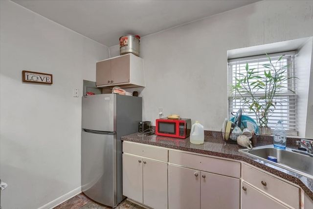 43 Woodward Ave 2, Boston, MA 02119