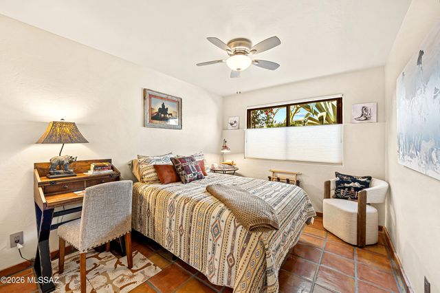 1420 W Cool Breeze Court, Oro Valley, AZ 85737