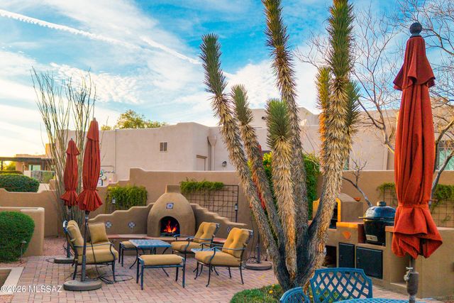 1420 W Cool Breeze Court, Oro Valley, AZ 85737