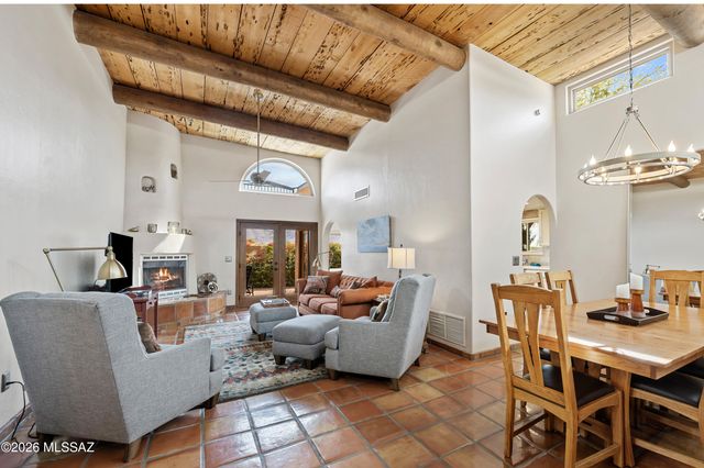 1420 W Cool Breeze Court, Oro Valley, AZ 85737