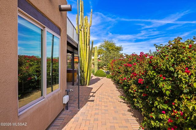 1420 W Cool Breeze Court, Oro Valley, AZ 85737