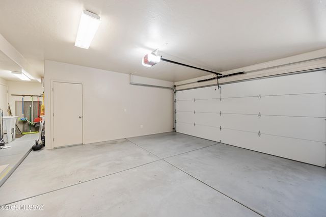 1420 W Cool Breeze Court, Oro Valley, AZ 85737