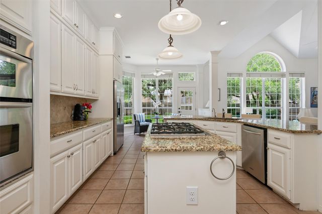 8004 Bottlebrush DR, Austin, TX 78750