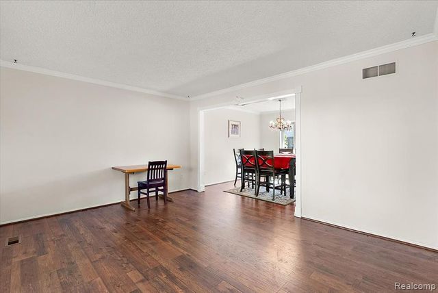 46636 E Oakwood Drive 55, Macomb, MI 48044