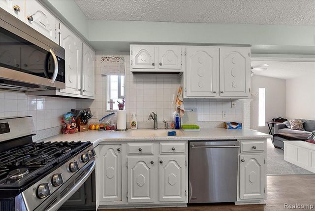 46636 E Oakwood Drive 55, Macomb, MI 48044