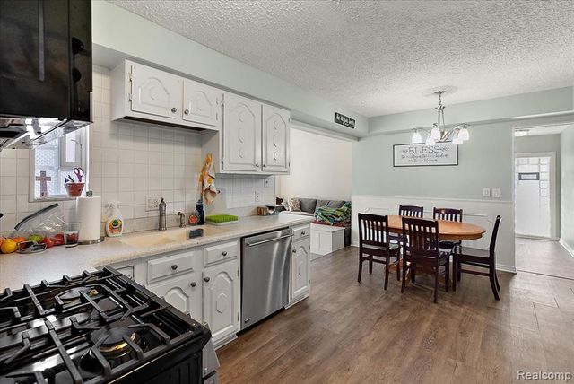 46636 E Oakwood Drive 55, Macomb, MI 48044