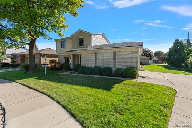 46636 E Oakwood Drive 55, Macomb, MI 48044