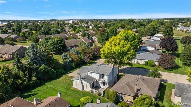 46636 E Oakwood Drive 55, Macomb, MI 48044