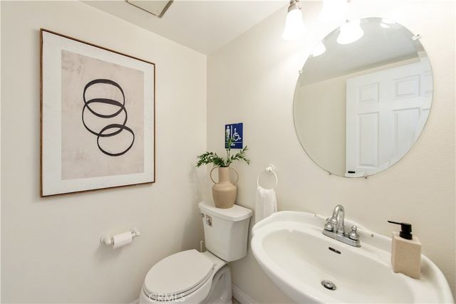 19 Alabaster Loop, Irvine, CA 92614