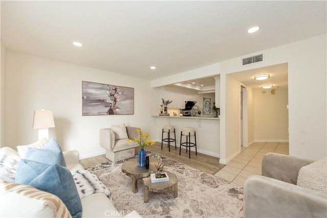 19 Alabaster Loop, Irvine, CA 92614