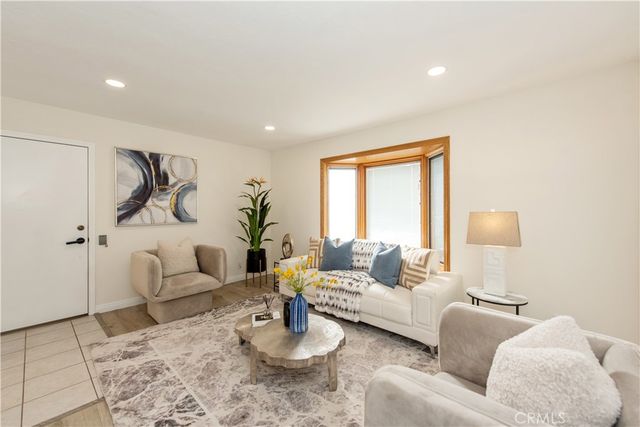 19 Alabaster Loop, Irvine, CA 92614