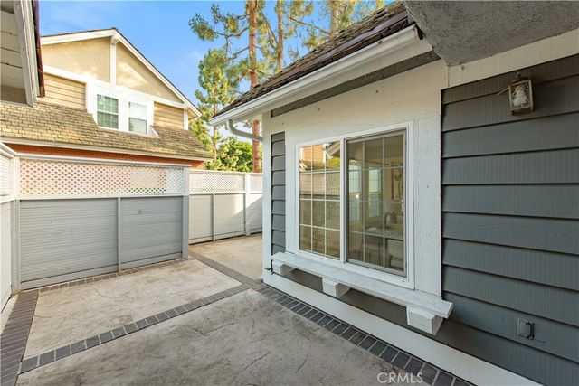 19 Alabaster Loop, Irvine, CA 92614