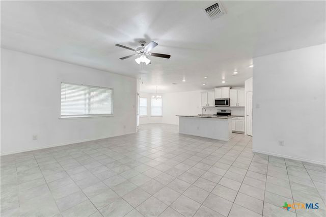 1805 Bee Creek Loop, Copperas Cove, TX 76522