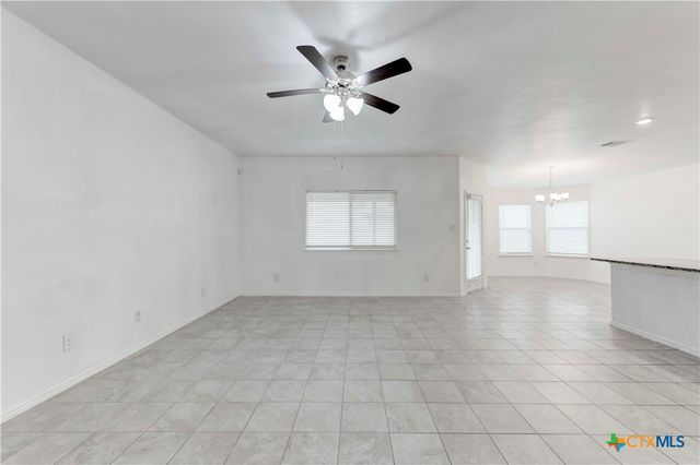 1805 Bee Creek Loop, Copperas Cove, TX 76522