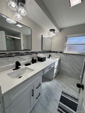3007 Warrington Drive, Sterling Heights, MI 48310