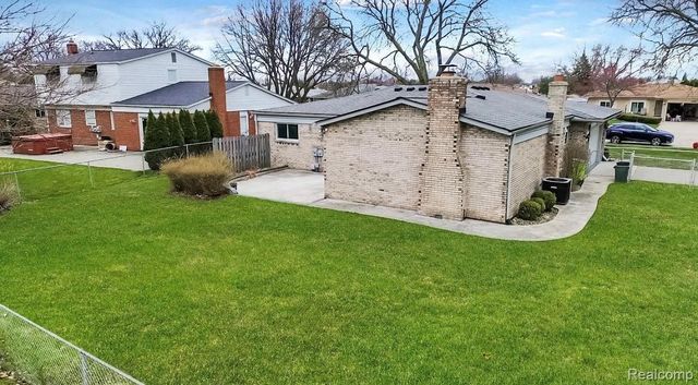 3007 Warrington Drive, Sterling Heights, MI 48310