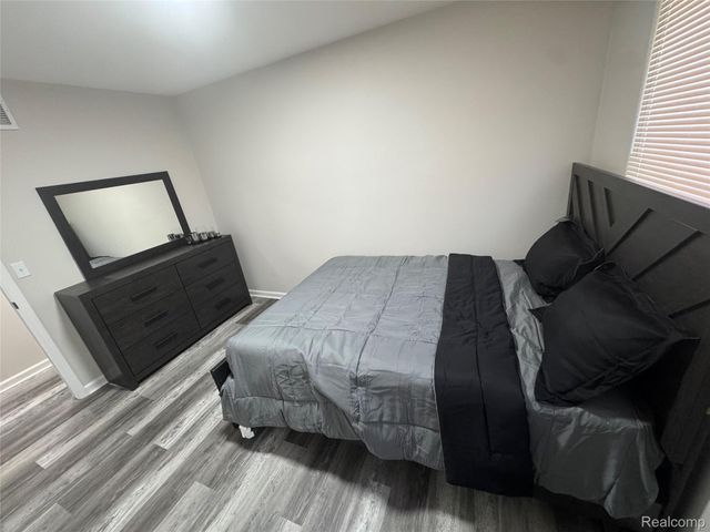3007 Warrington Drive, Sterling Heights, MI 48310