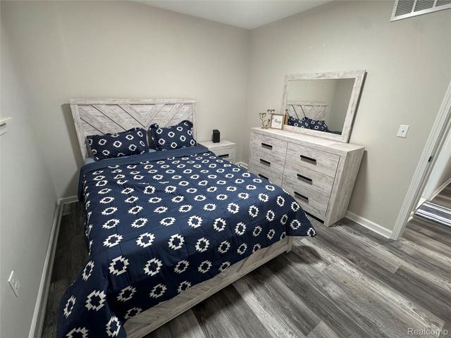 3007 Warrington Drive, Sterling Heights, MI 48310