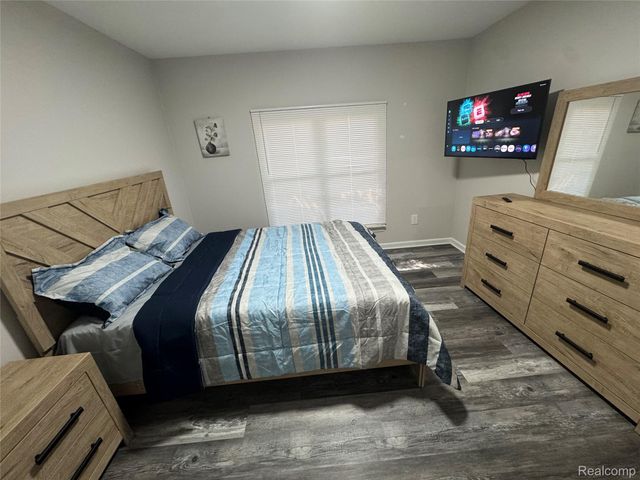 3007 Warrington Drive, Sterling Heights, MI 48310