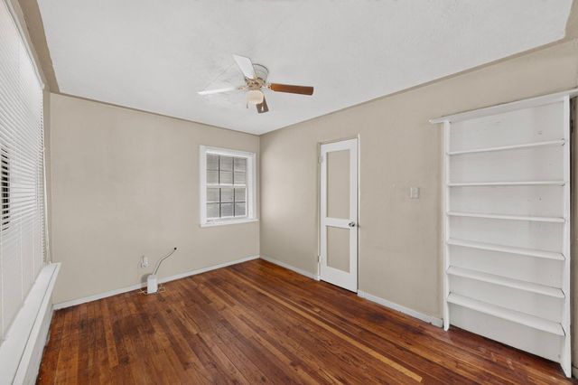 855 Delamar Avenue NW, Albuquerque, NM 87107