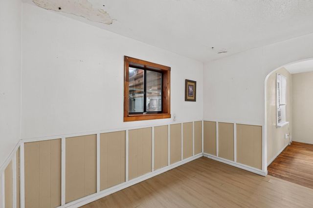 855 Delamar Avenue NW, Albuquerque, NM 87107