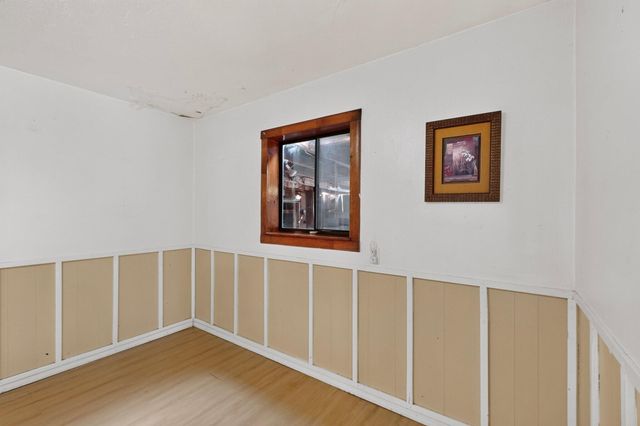 855 Delamar Avenue NW, Albuquerque, NM 87107