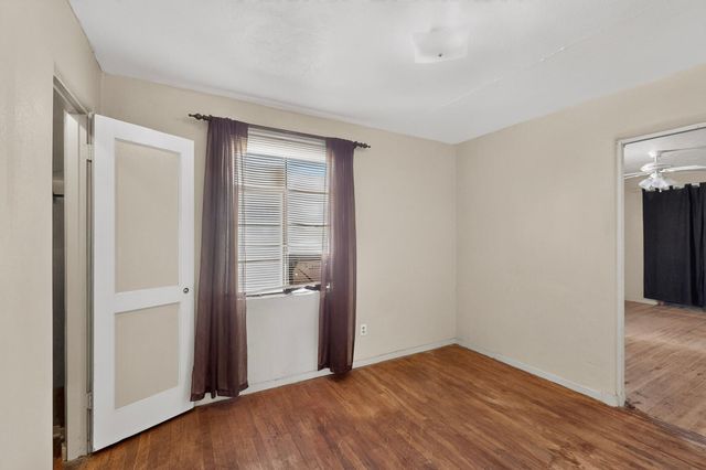 855 Delamar Avenue NW, Albuquerque, NM 87107