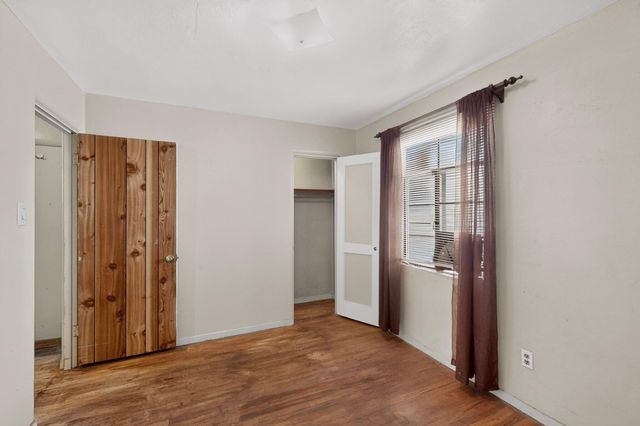 855 Delamar Avenue NW, Albuquerque, NM 87107