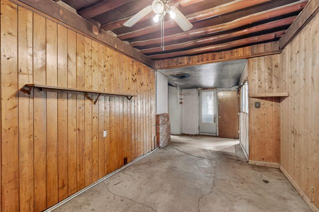 855 Delamar Avenue NW, Albuquerque, NM 87107